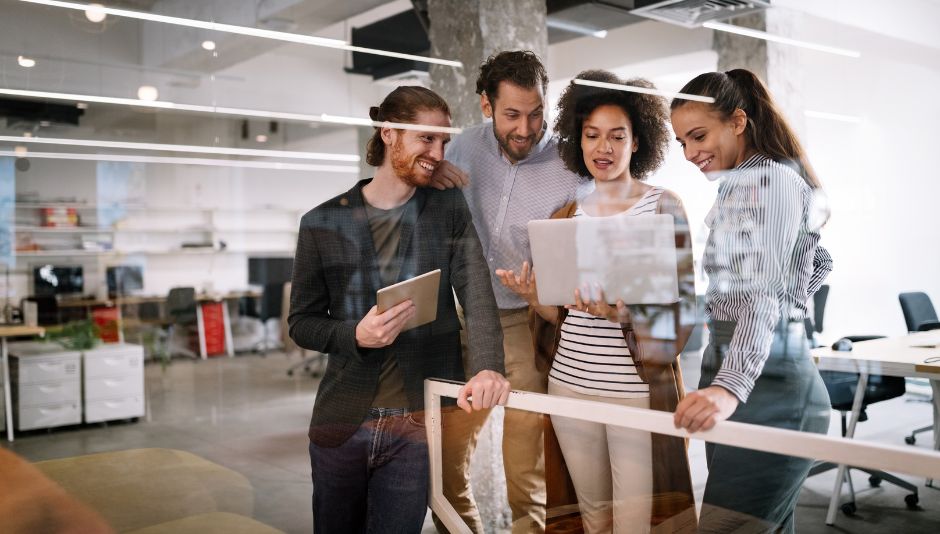 codigo de vestuario empresarial colaborativo